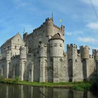 Tour The Gravenstin Castle